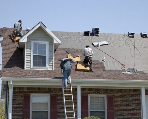 how-to-choose-a-residential-roofing-company.jpg